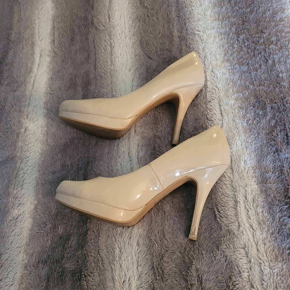 Call It Spring nude heels size 9 - Picture 3 of 8